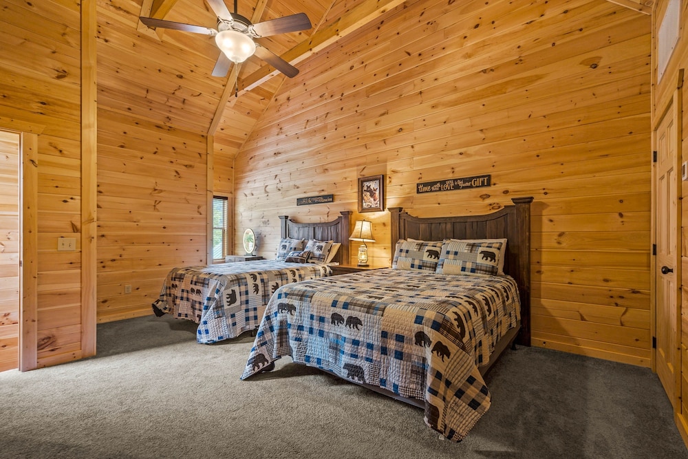 Bear Necessities - 3 Bedrooms, 3 Baths, Sleeps 10 3 Cabin by RedAwning view 5
