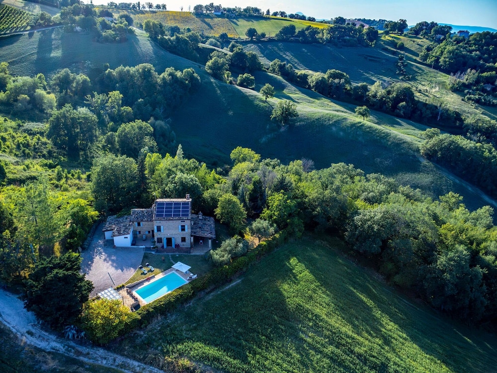 Casa Felicita 8 by Marche Holiday Villas
