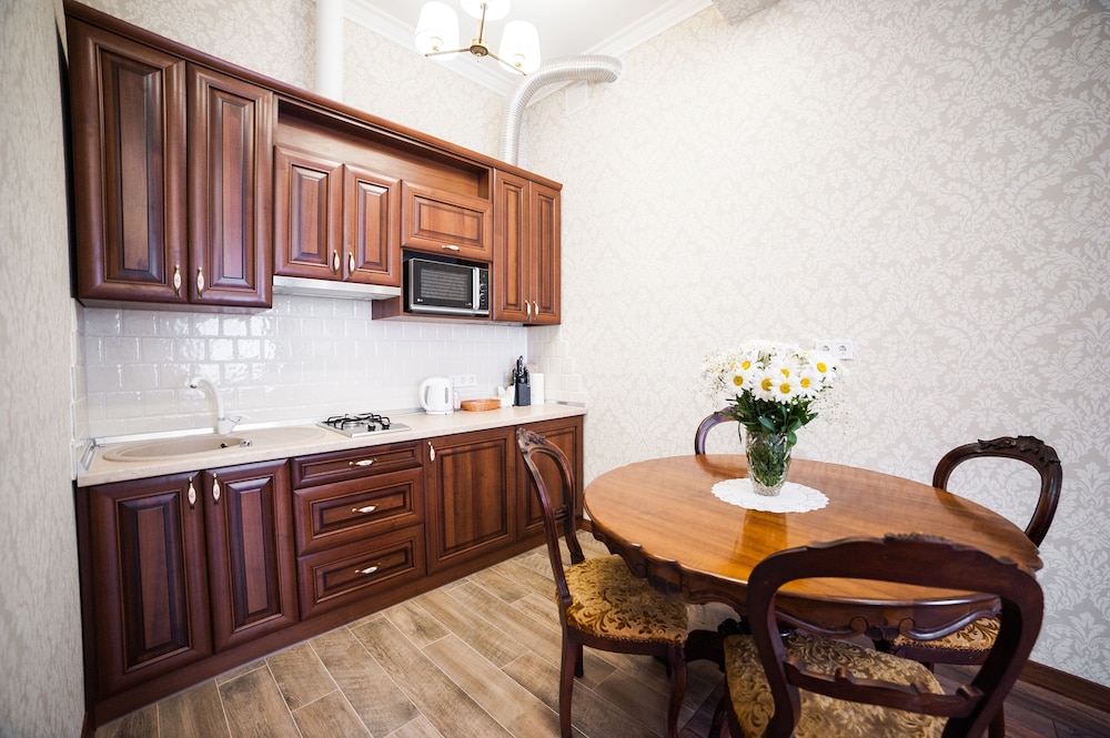 ASAO Apartments Walking Center Zone