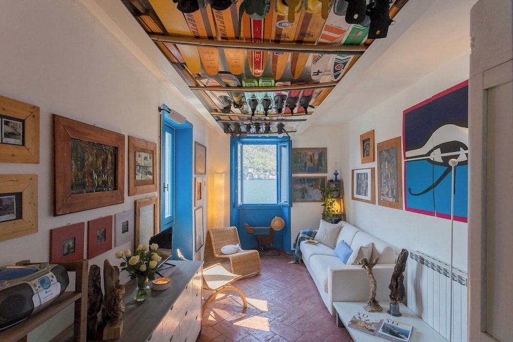 Deriva Apartment on Careno's Beach by Rent all Como