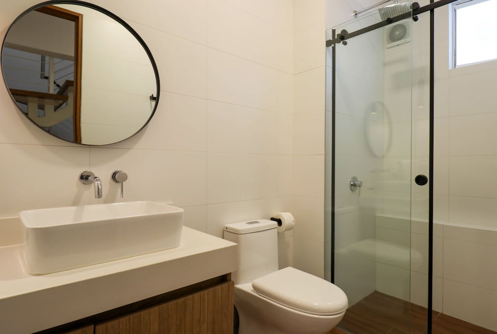 Elegant 3BR Duplex With Balcony in Miraflores