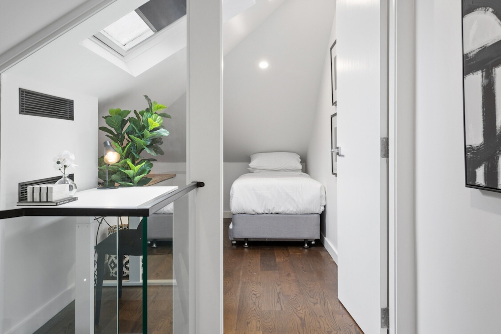 Charming 3-bed Cottage With a Courtyard