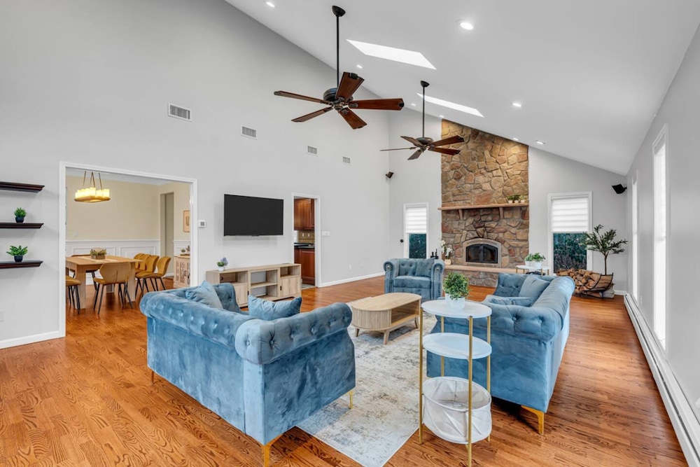 Family Getaway With Fireplace and Patio