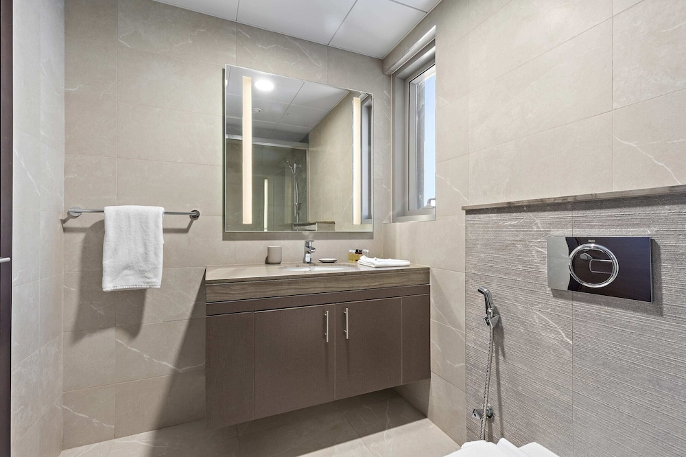 Abu Dhabi Vacations - Silkhaus Najmat C 2, Al Reem Abu Dhabi - Property Image 57