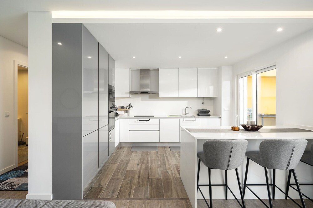 Lagos Modern 1 With Pool by Homing