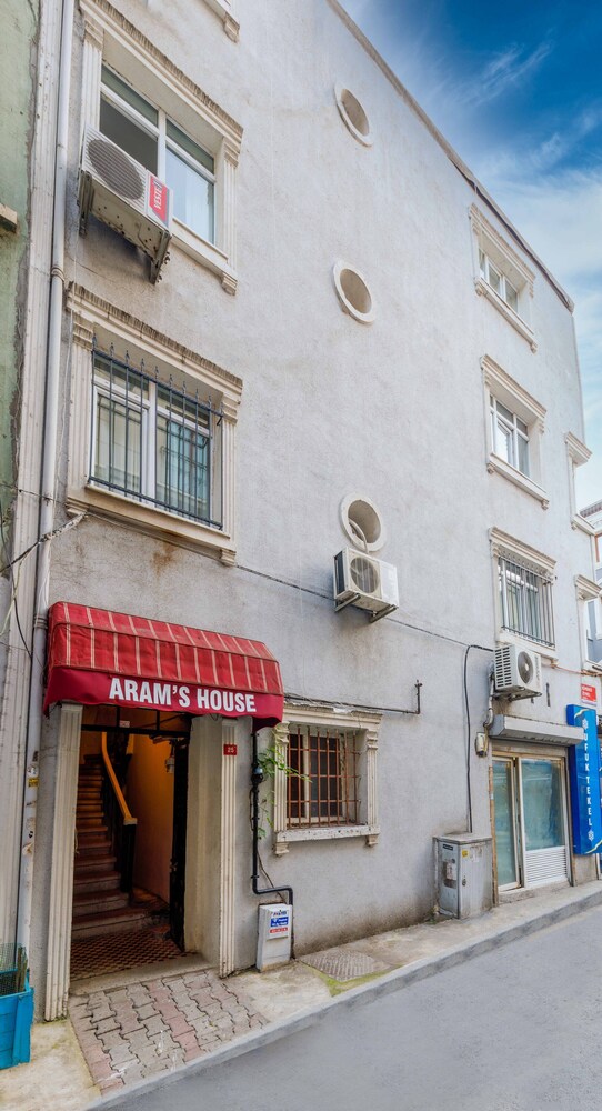 Aram's Residence