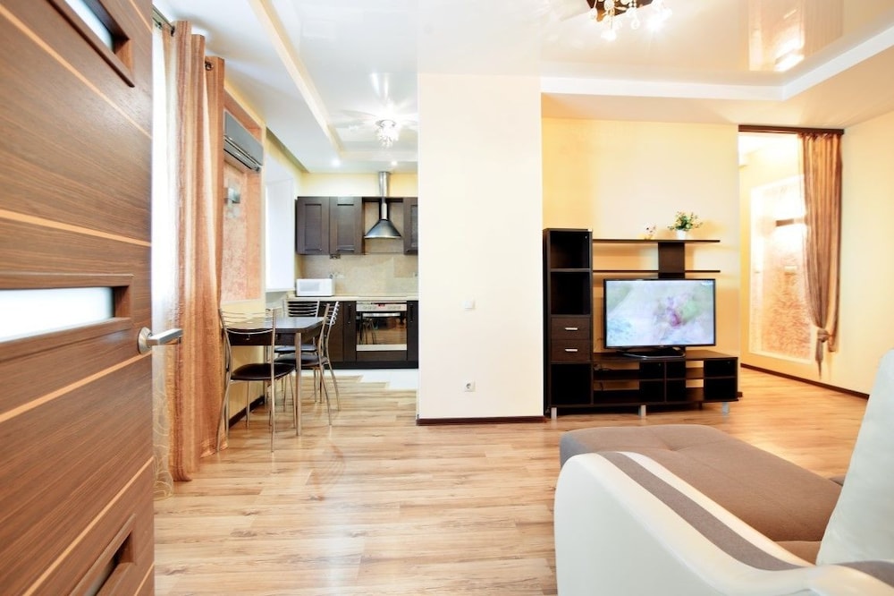 Apartment on Posyetskaya 32 view 4