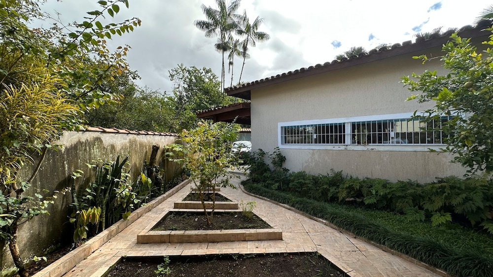 Casa Confort vel bem Equipada com Wi-fi e Garagem
