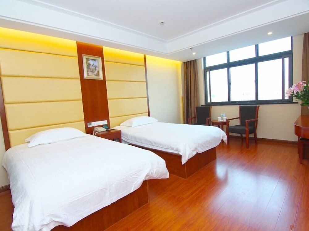 GreenTree Inn ChangZhou East DongFang Road HengNai Logistics Park Express Hotel