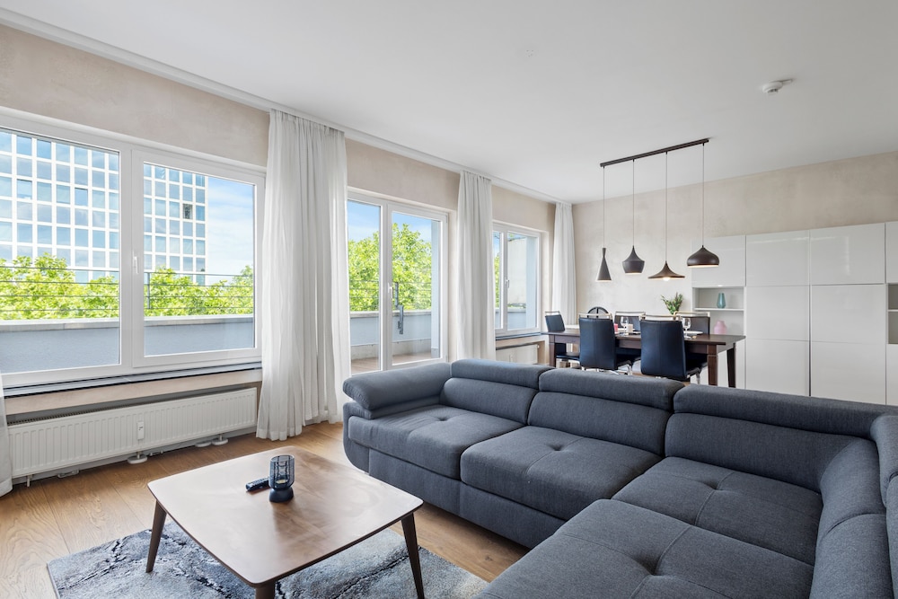 Domloge Lofts & Apartments