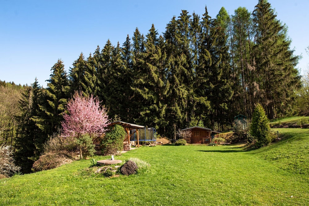 Villa in Lomnice nad Popelkou
