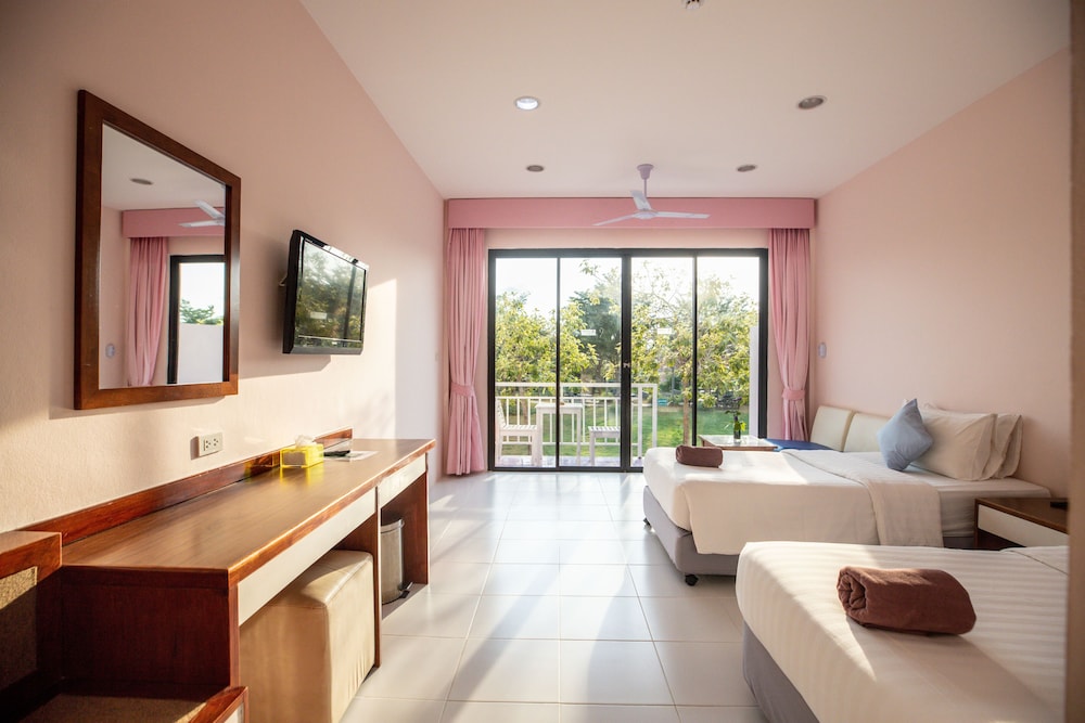 Xanadu Beach Resort
