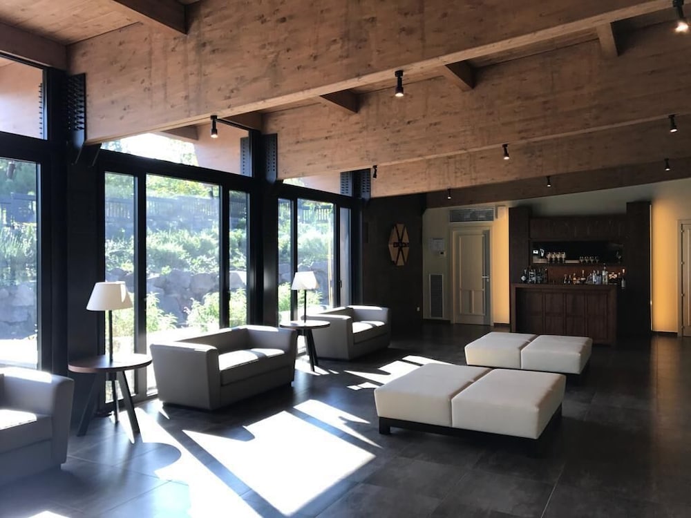Cavanera Etnea Resort & Wine Experience