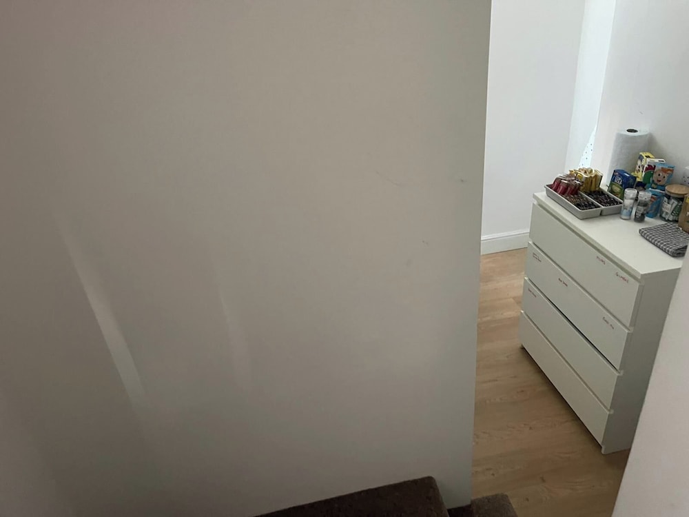 Cosy Croydon Apartment With 2 Bedrooms