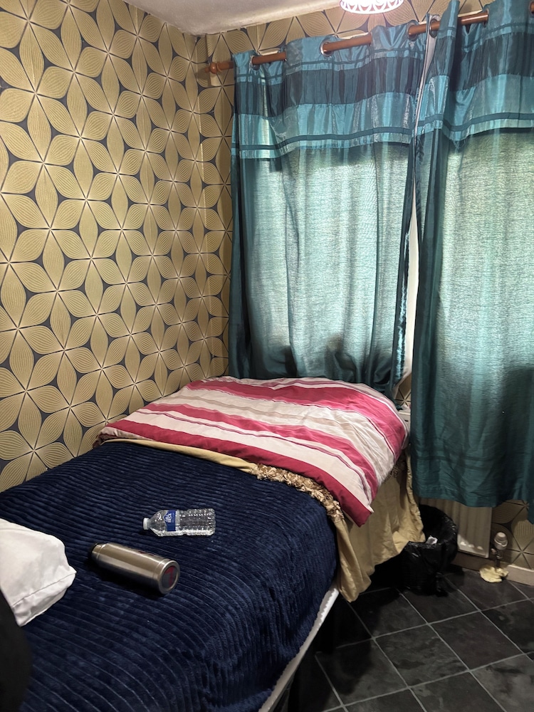 Cosy room for Female Couple and Families