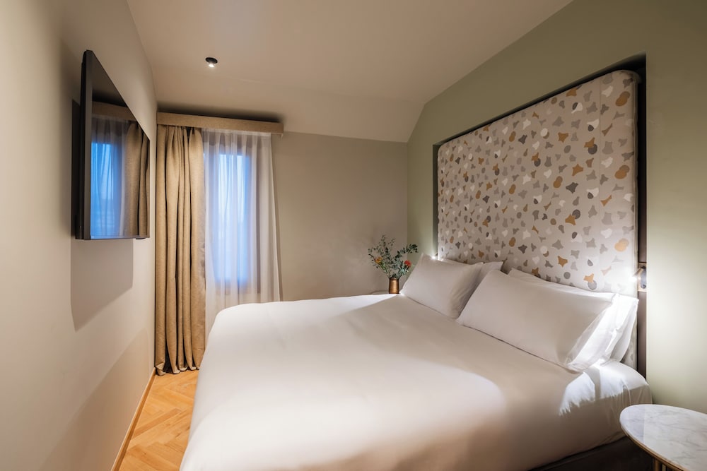 Palazzo Rota Luxury Apartments