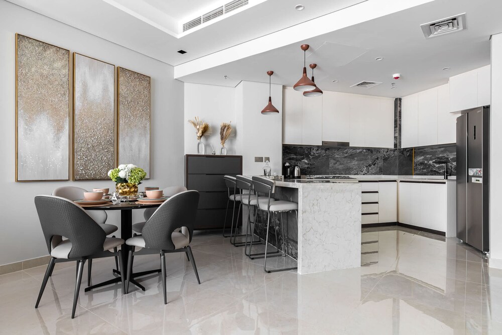 Luxurious 3Br Apt in Nobles Tower Full Burj View