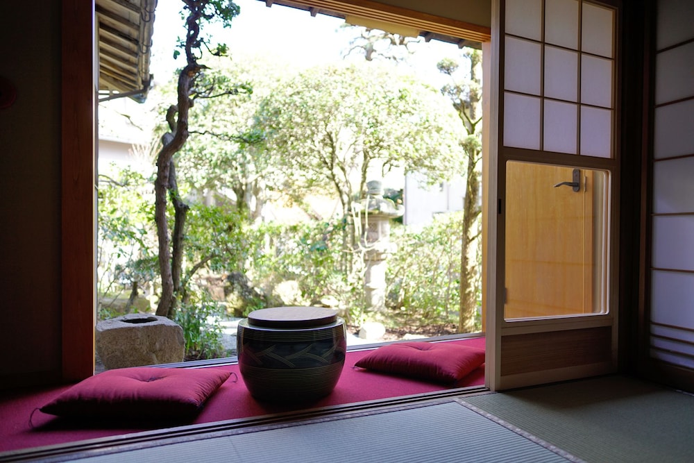 GUESTHOUSE Kinosaki Wakayo - Hostel, Caters to Women