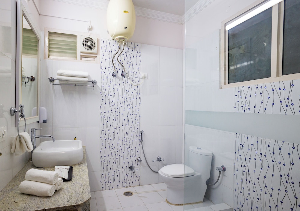 Alaya Stays Captains Nest 3 BHK Retreat With Garden & Scenic Views