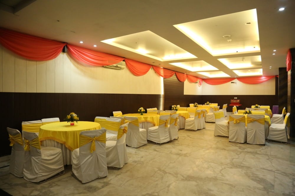 meeting & event spaces