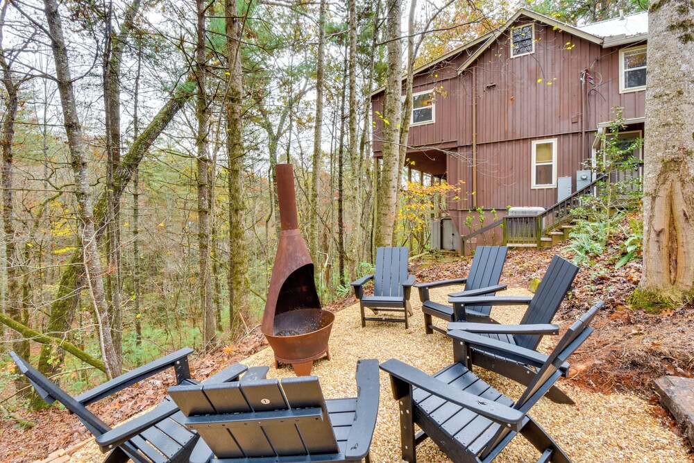 1 Mi to Beach: Lake Rabun Home w/ Carriage House