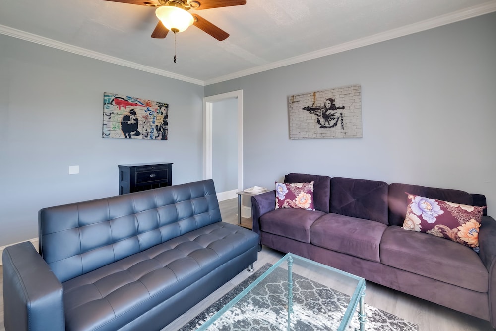 Near Loudoun Wine Trail: Apt w/ Restaurant On-site