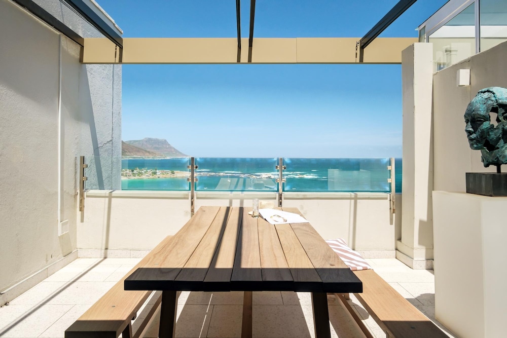 Clifton 2bed Penthouse Sea Views Dunmore Horizons