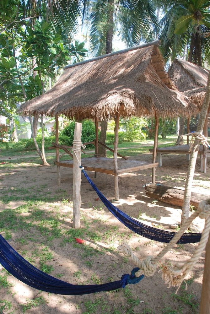 Lanta Coral Beach Resort