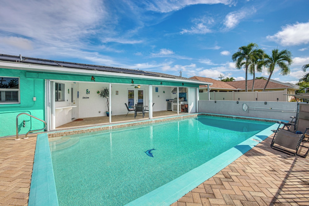 Canal-front, Pet-friendly Cape Coral Retreat!