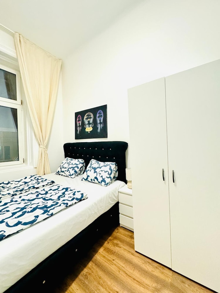 Affordable 5BR Apt Near Atzgersdorf