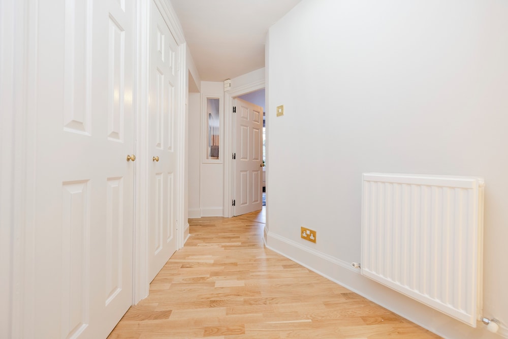 JOIVY Modern 1-bed flat in New Town
