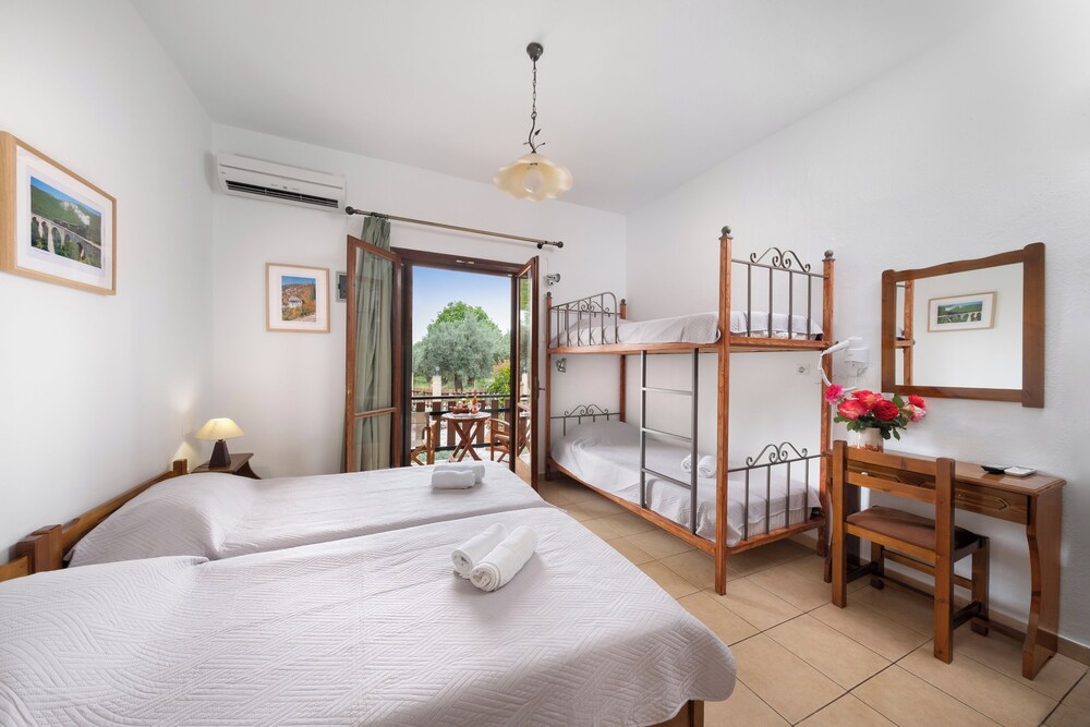 Vergonis Studios photo 3