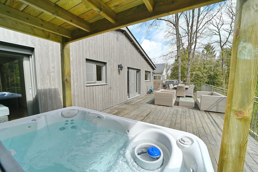 Holiday Home in Durbuy With Hot Tub & Sauna