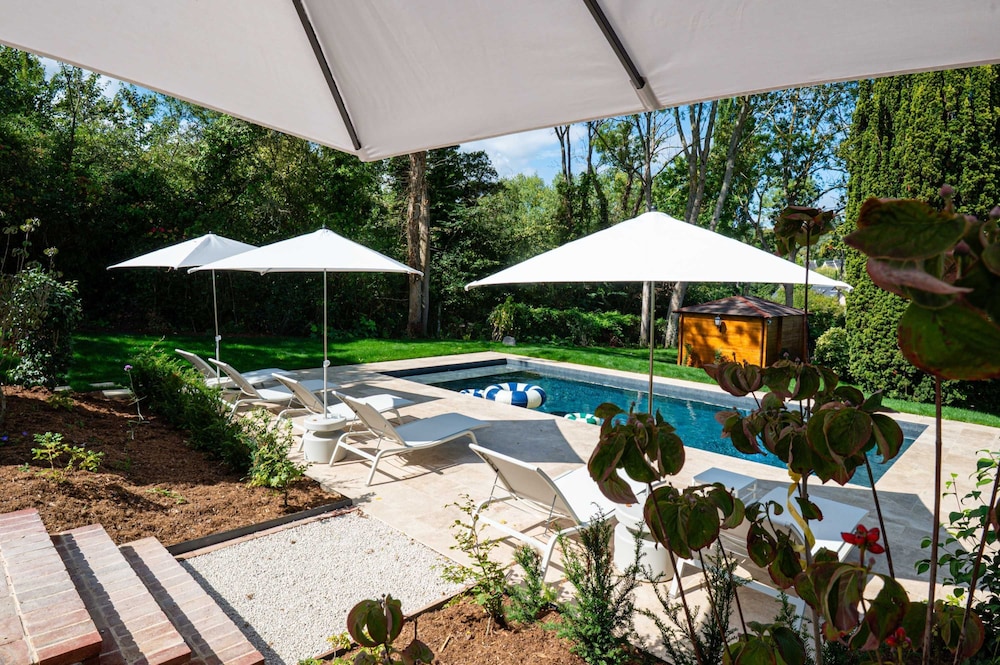 Villa des Reves Luxury in Villers Pool Jacuzzi Padel Court Close to Deauville