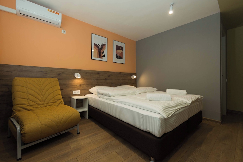 Urban Rooms
