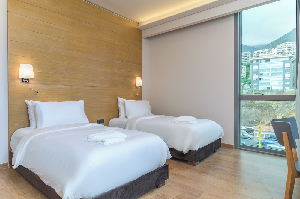 Jounieh Living - Residences by Local Host