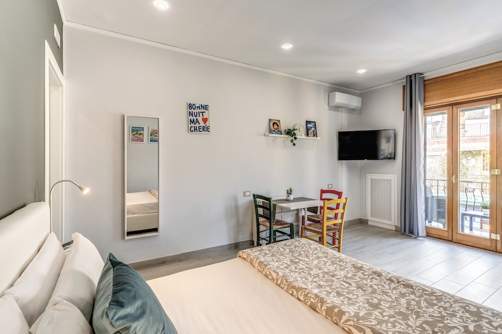 Marmolo Room