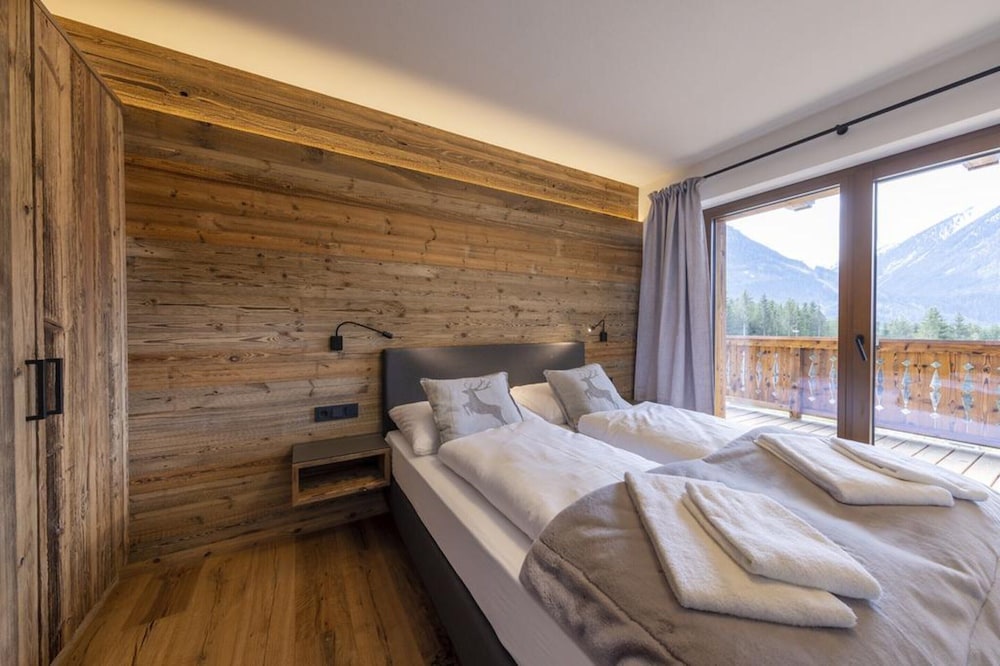 Chalet in Neukirchen 100 m ski Lift