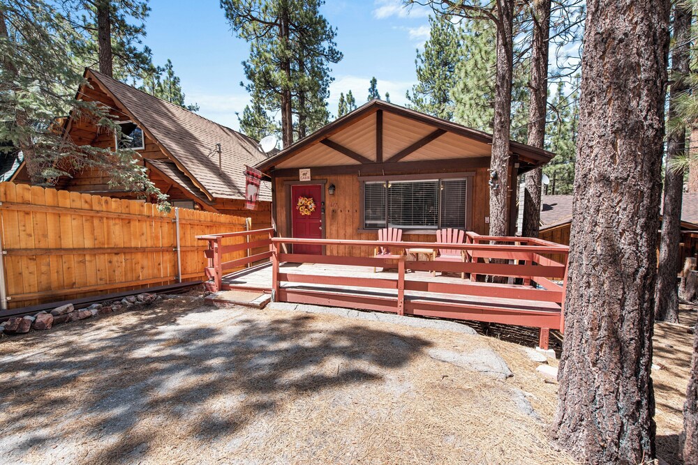 Ponderosa Hill Cabin
