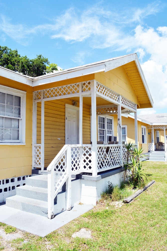 Sunshine Cozy Cottages