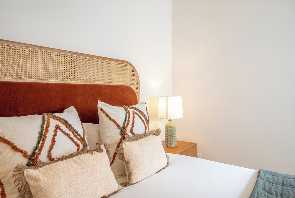 Blue Tide - Two Bedroom Apartment