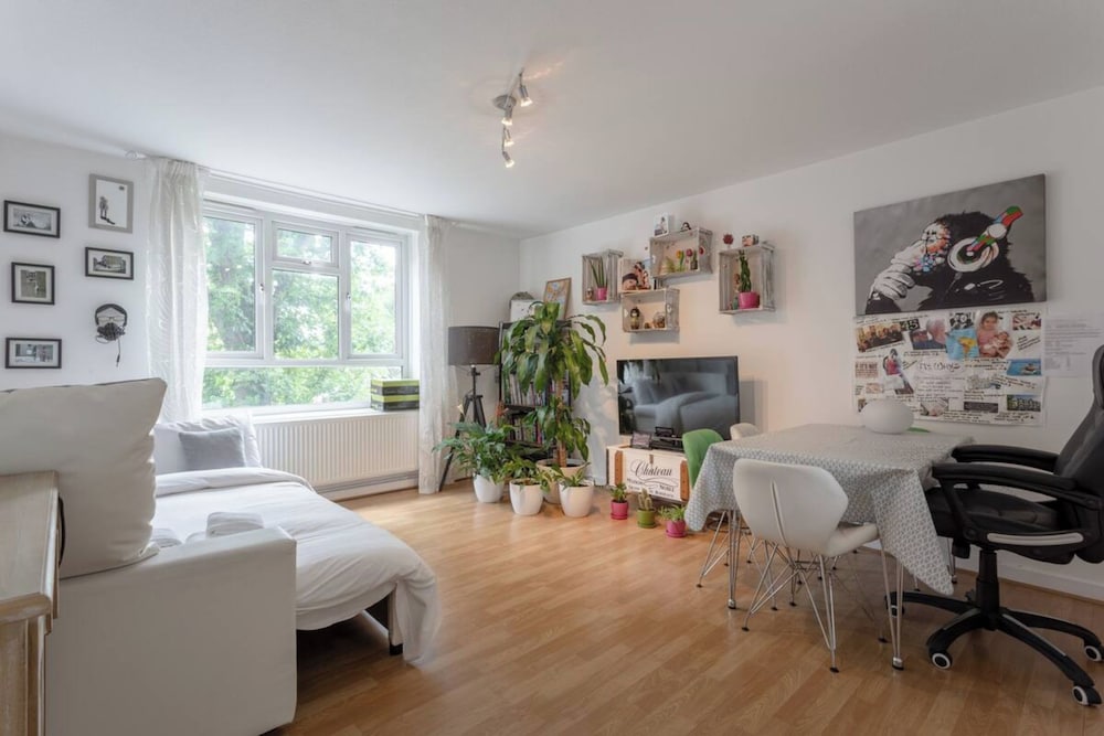 Stylish 1 Bedroom Apartment Near Clapham Junction