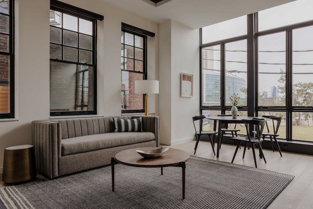 Sosuite One Bed Apt Accessible w Rooftop Gym Laundry