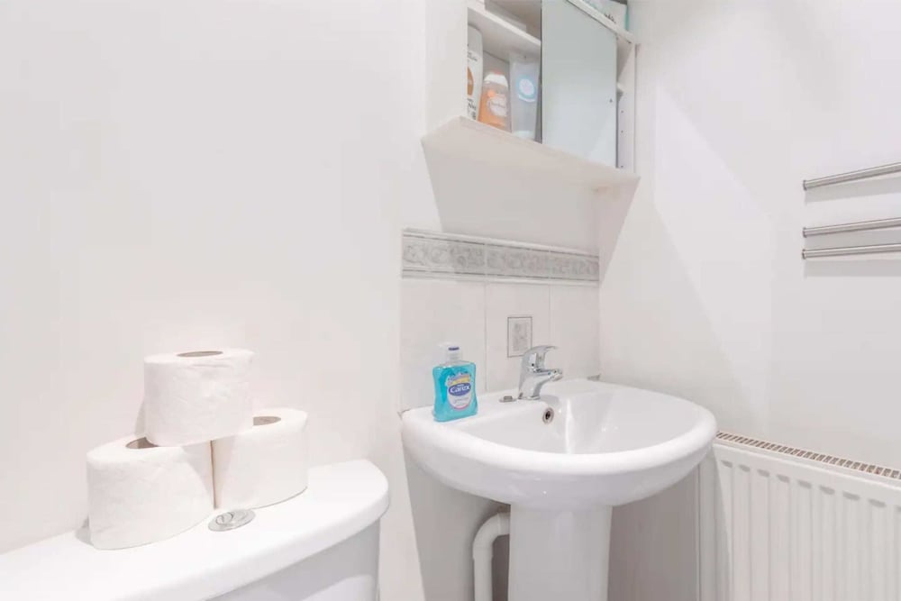 Studio W/private Patio Heart of Brixton, London!