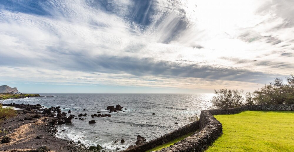 Quinta do Mar - Watch The Sun Rise Over The Ocean view 5