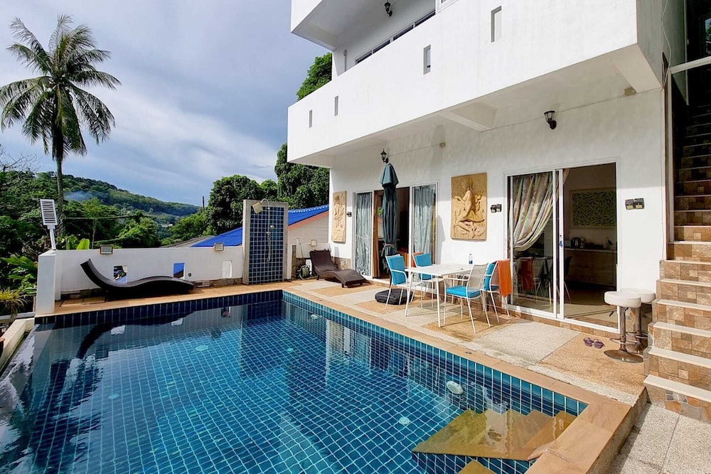 Family Pool Villa Happi near Yanui Beach