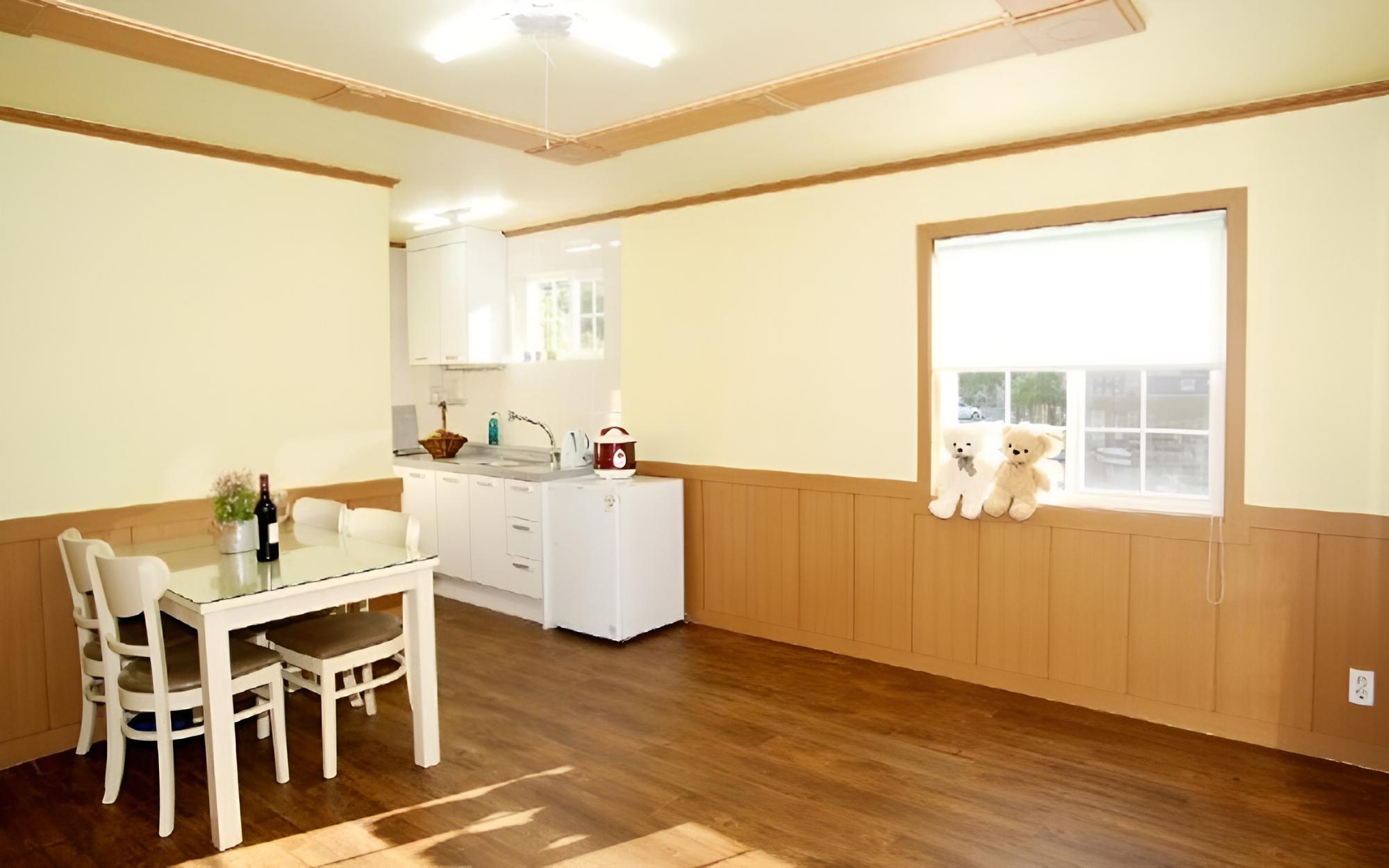 Miryang Mirinae Pension view 3