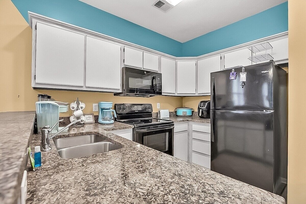 River Oaks 60n 2 Bedroom Condo