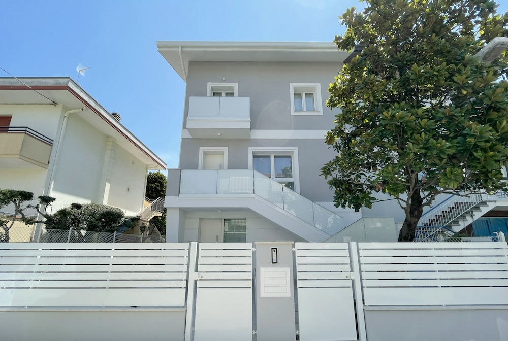 Arcioun Suite Apartment Via Bellaria photo 1