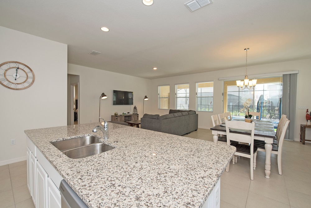 Luxury Villa in Stunning Solterra Resort